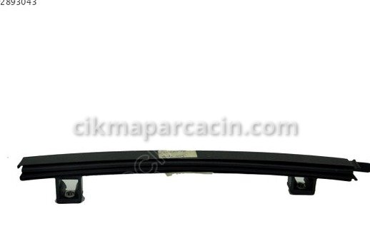 Toyota Auris Ön Cam Izgarası çıkma parça