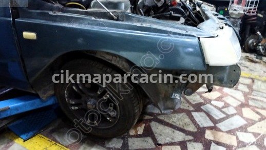 Lada Vega Sağ Ön Çamurluk çıkma parça