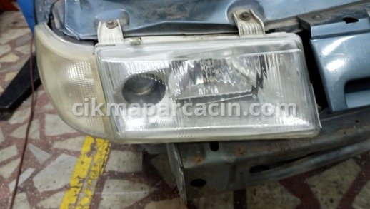 Lada Vega Sağ Ön Far çıkma parça