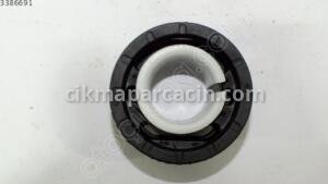 MC131981 CANTER 444449 88-97 KABİN TAKOZU ÖN YUVARLAK