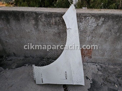 Mercedes-Benz C180 Sol Ön Çamurluk çıkma parça