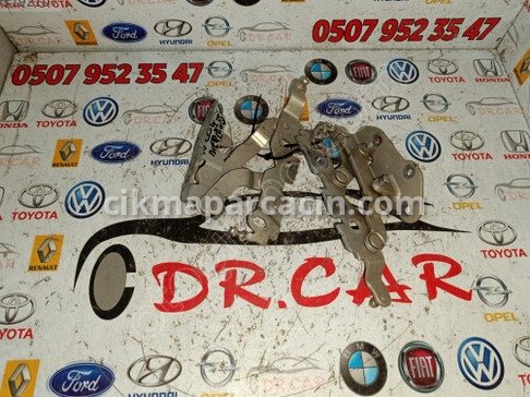Mercedes-Benz 2 Kaput Menteşesi çıkma parça