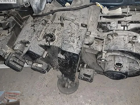 Nissan Navara Kalorifer Kutusu çıkma parça - Baltacı Otomotiv Çıkma38 Kayseri