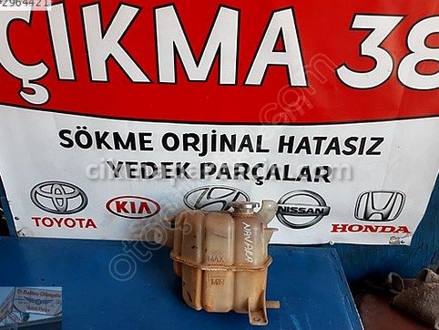 Nissan Navara Yedek Su Deposu çıkma parça