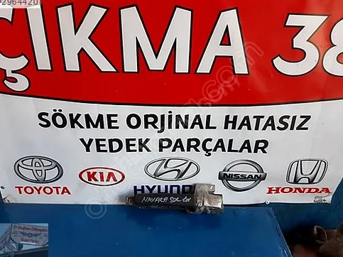 Nissan Navara Silecek Mekanizması çıkma parça - Baltacı Otomotiv Çıkma38 Kayseri