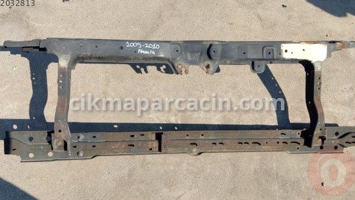 Nissan Navara Ön Panel çıkma parça