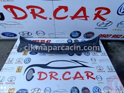 Nissan Qashqai Ön Cam Izgarası çıkma parça