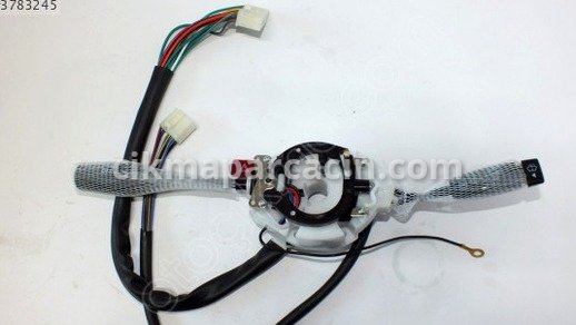 Isuzu D-Max Silecek Kolu çıkma parça