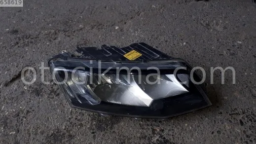 Skoda Octavia Sağ Ön Far çıkma parça - DR CAR OTO ÇIKMA PARÇA Adana