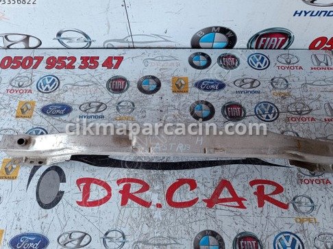 Opel Astra Arka Tampon Demiri çıkma parça