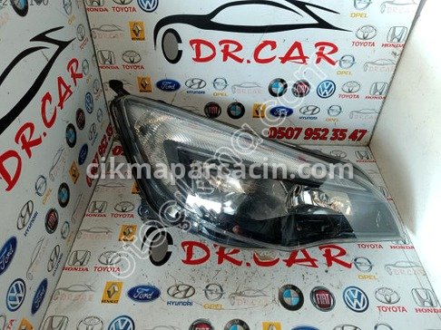 Opel Astra Sağ Ön Far çıkma parça