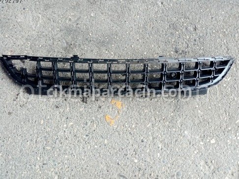 Opel Corsa Ön Tampon çıkma parça