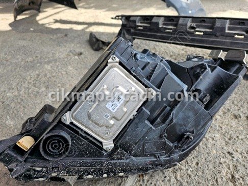 Opel Corsa Far Beyni çıkma parça