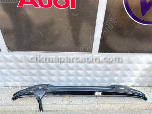 Volkswagen Amarok Tampon Demiri çıkma parça
