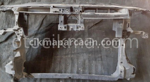 Volkswagen Passat Ön Panel çıkma parça