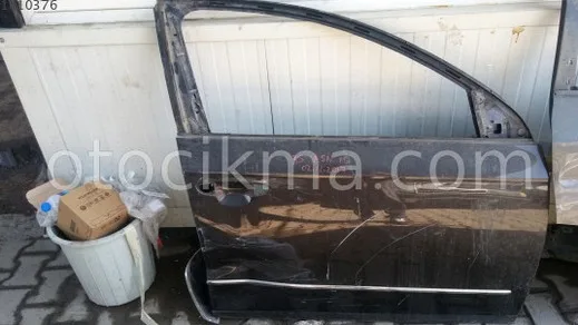 Volkswagen Passat Sağ Ön Kapı çıkma parça - Bulut Otomotiv Orjinal Çıkma ve Yedek Parça İzmir