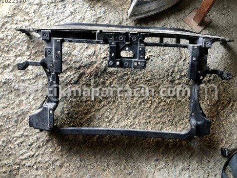 Volkswagen Passat Ön Panel çıkma parça