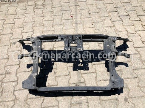 Volkswagen Passat Ön Panel çıkma parça