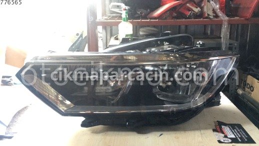 Volkswagen Passat Sağ Ön Far çıkma parça