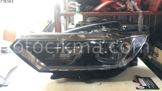 Volkswagen Passat Sağ Ön Far çıkma parça - Bulut Otomotiv Orjinal Çıkma ve Yedek Parça İzmir