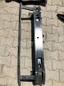 Volkswagen Passat Tampon Demiri çıkma parça - Bulut Otomotiv Orjinal Çıkma ve Yedek Parça İzmir