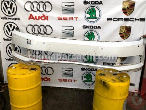 Volkswagen Passat Ön Tampon çıkma parça