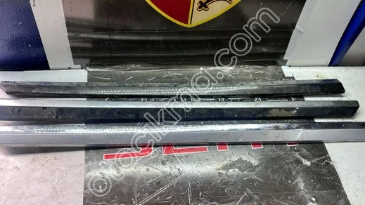 Volkswagen Passat Sağ Ön Kapı çıkma parça - Bulut Otomotiv Orjinal Çıkma ve Yedek Parça İzmir