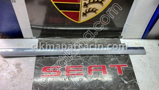 Volkswagen Passat Kapı Bandı & Çıtası çıkma parça