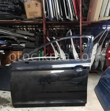 Volkswagen Passat Sol Ön Kapı çıkma parça - Bulut Otomotiv Orjinal Çıkma ve Yedek Parça İzmir