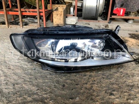 Volkswagen Passat Sağ Ön Far çıkma parça