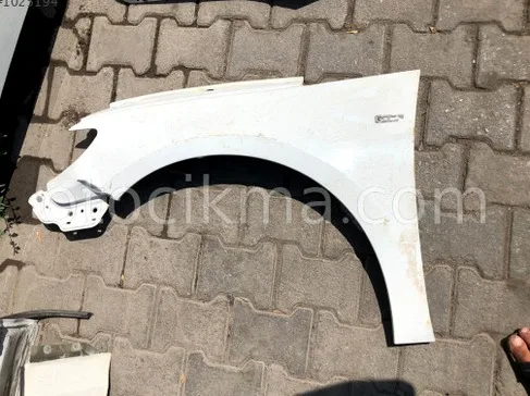 Volkswagen Passat Sol Ön Çamurluk çıkma parça - Bulut Otomotiv Orjinal Çıkma ve Yedek Parça İzmir