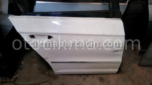 Volkswagen Passat Sağ Arka Kapı çıkma parça
