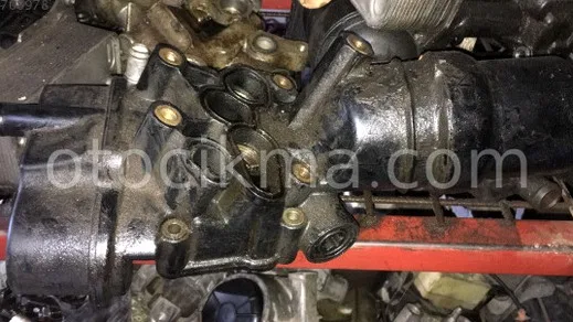 Volkswagen Passat Yağ Soğutucu çıkma parça - Bulut Otomotiv Orjinal Çıkma ve Yedek Parça İzmir