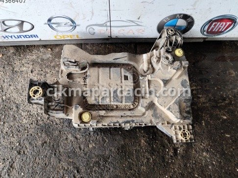 Peugeot 5008 Adblue Deposu çıkma parça