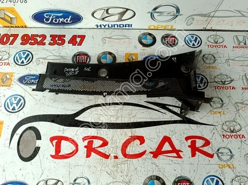 Peugeot 308 Ön Cam Izgarası çıkma parça - DR CAR OTO ÇIKMA PARÇA Adana