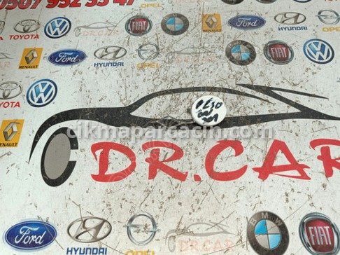 Peugeot 301 Çeki Demir Kapağı çıkma parça