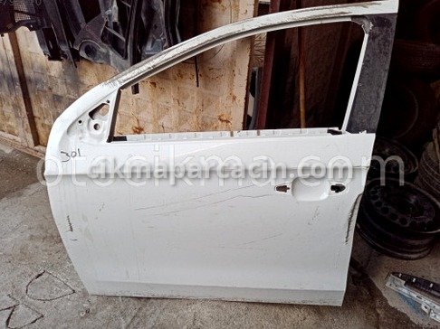 Peugeot 301 Sol Ön Kapı çıkma parça