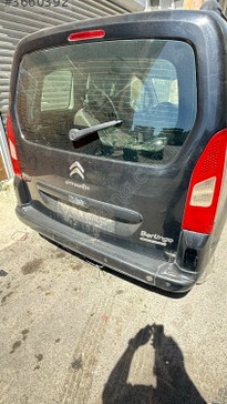 Peugeot Partner Bagaj Kapağı çıkma parça