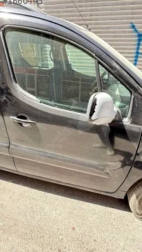 Peugeot Partner Sağ Ön Kapı çıkma parça - Bulut Otomotiv Orjinal Çıkma ve Yedek Parça İzmir