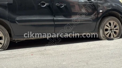 Peugeot Partner Marşpiyel Sacı çıkma parça