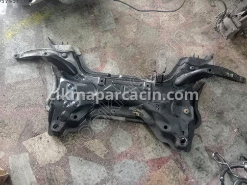 Peugeot Partner Travers çıkma parça