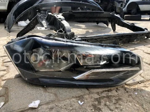Volkswagen Polo Sağ Ön Far çıkma parça - Bulut Otomotiv Orjinal Çıkma ve Yedek Parça İzmir