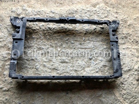 Volkswagen Polo Ön Panel çıkma parça