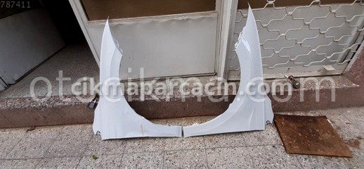 Volkswagen Polo Sağ Ön Çamurluk çıkma parça