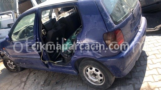 Volkswagen Polo Arka Çamurluk çıkma parça