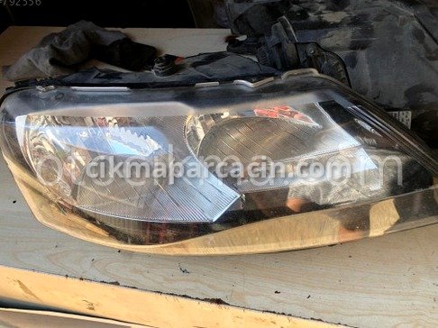 Volkswagen Polo Sağ Ön Far çıkma parça