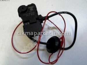 POLO DEPO KAPAK KİLİT MOTORU 6R0810773B