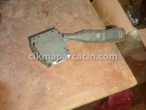 Renault Captur Sinyal Kolu çıkma parça