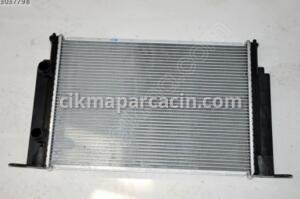 Radyatör Su 1.8 16 Valf-1.9 Jtd-2.4 Stılo OEM 734229