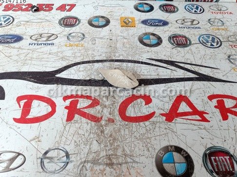 Renault Captur Çeki Demir Kapağı çıkma parça
